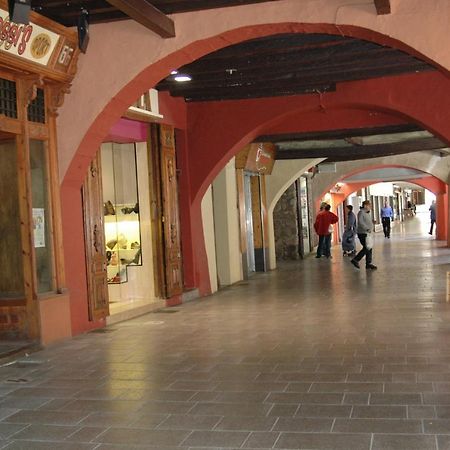 El Terrat Sobre El Mercat Σέου δ' Ουρζέλ Δωμάτιο φωτογραφία